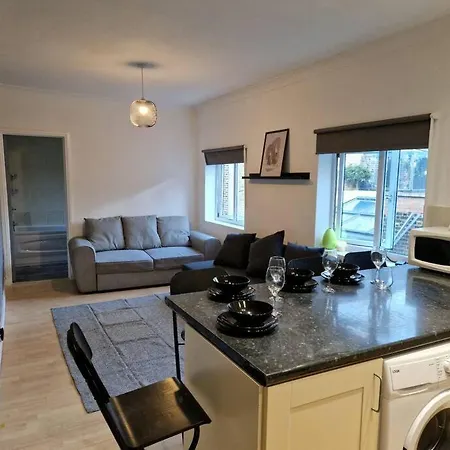 2 Bedroom Flat In Zone 2 Lnd London Exterior photo